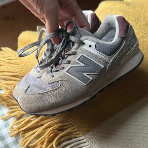 New Balance Kids' Suede Gray and Maroon Sneakers size 13.5
